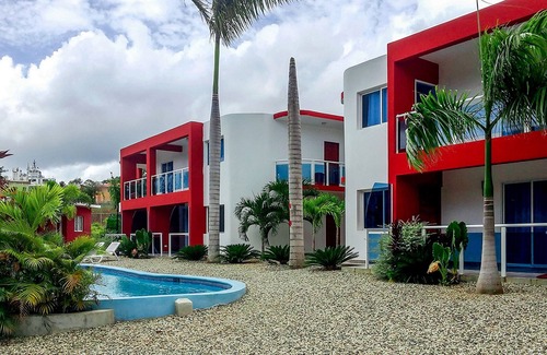 Urbanizacion Tavarez Villa | 2BD/1Bath guest-friendly villa near everything, Wi-Fi, pool, A/C, TV