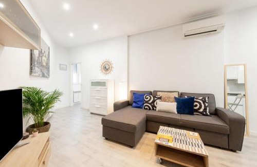 Chamberi Apartment | 2BD 1BTH furnished - Nuevos Ministerios