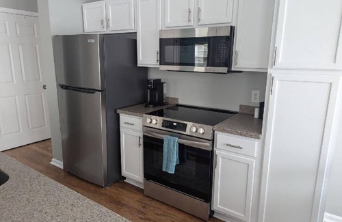 St. James Condo | 2BD 2 BA in exclusive St. James w/pool. Easy access to OKI Beaches & Southport!