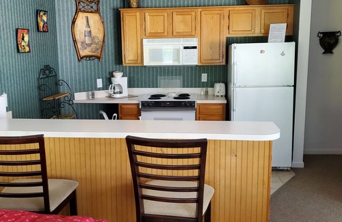 Sea Trail Condo | 2bd/2ba 4 queen beds. Sea Trail Condo. Close to the beach.