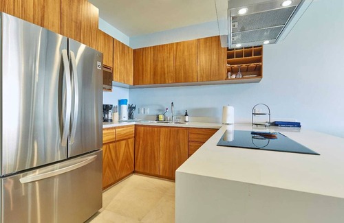 Cabo Bello Condo | 2BD/2BA NEW Condo ~ Great View ~ Close to Downtown
