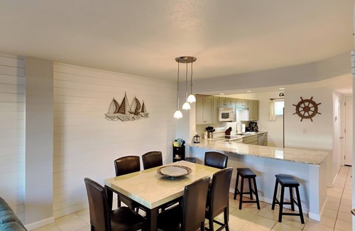 Fort Walton Beach Condo | 2BD/2BA Sea Oats 309 | Pool/Hot Tub, Private Beach Access, Prime Location
