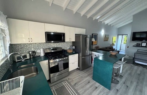 Cedar Grove Apartment | 2Bd Apartment on Main Rd - Ernie’s Place 2N