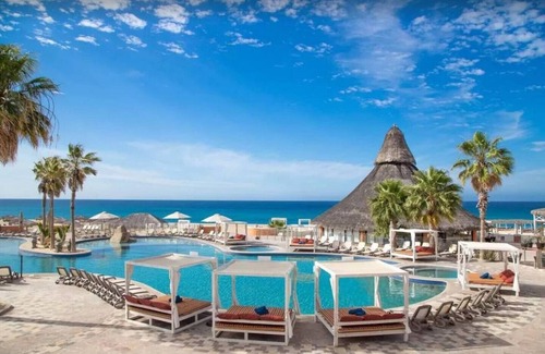 Centro Condo | 2BD Finisteria: Luxurious Resort with Ocean Views