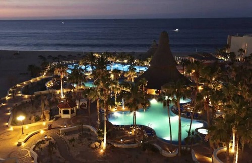 Centro Condo | 2BD Finisteria: Luxurious Resort with Ocean Views