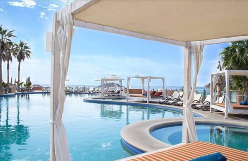 Centro Condo | 2BD Finisteria: Luxurious Resort with Ocean Views