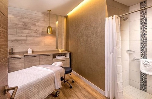 Clearwater Beach Resort | 2Bd Presidential Suite Wyndham Clearwater Beach Resort