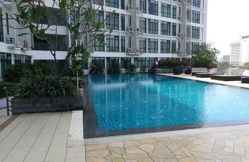 Kuching Apartment | 2BD @ USS & Car (Optional)