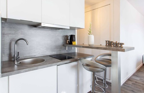 Porte-Saint-Martin Apartment | 2BDR *Balcony, Beautiful View*-Republique / Canal St Martin - BAIL MOBILITE