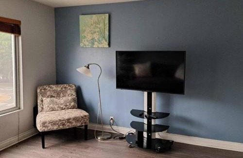 Bluff Heights Apartment | 2bdr Bluff Heights Condo walking distance to beach