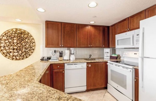 Pompano Beach Condo | 2bed/2bath Club Wyndham Santa Barbara resort. Across St frm Pompano Beach w/pool