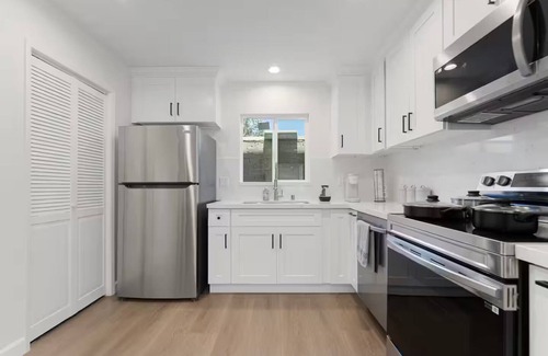 Monrovia House | 2Bedroom/1Bath/Safe/DTLA/Pasadena/Hollywood