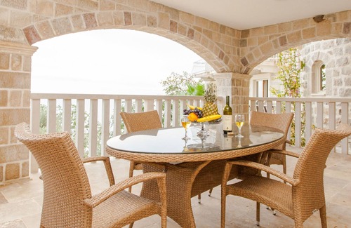 Rezevici Apartment | 2bedroom Apt #3 w/shared pool @Pietra Mare Apts