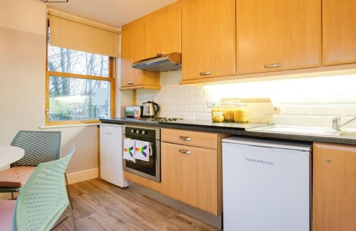 Haroldʼs Cross Apartment | 2bedroom close to Grand Canal, St. Stephens Green & Grafton Street