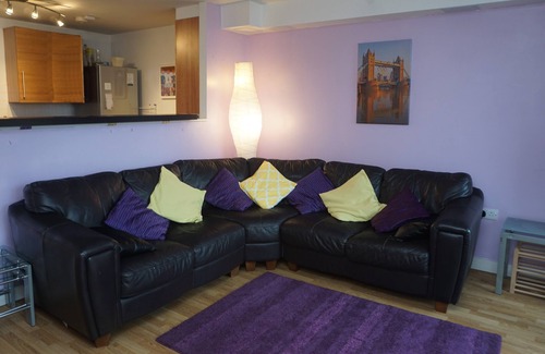 Whitechapel Apartment | 2bedroom funky apartment in Central London