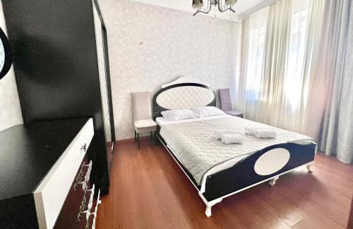 Saburtalo Apartment | 2Bedroom Home Inn at Jikia's Green Complex-Central Tbilisi