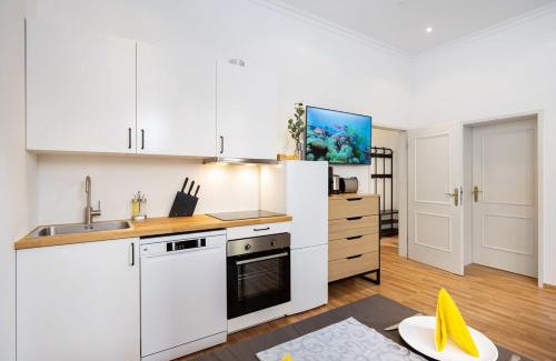 Nymphenburg Apartment | 2bedroom in historic villa near Nymphenburg Palace