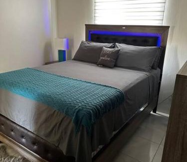 Spanish Town House | 2Bedroom -Luxury Loft at Phoenix