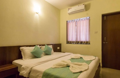 Vagator Villa | 2BHK Apartment with pool near Vagator beach