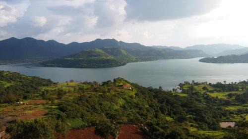 Paud House | 2bhk Cottage stay at Arogyam Yogashram Organic Farm at Mulshi Backwaters