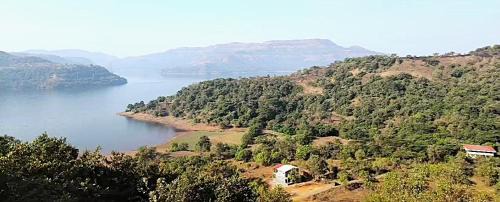 Paud House | 2bhk Cottage stay at Arogyam Yogashram Organic Farm at Mulshi Backwaters