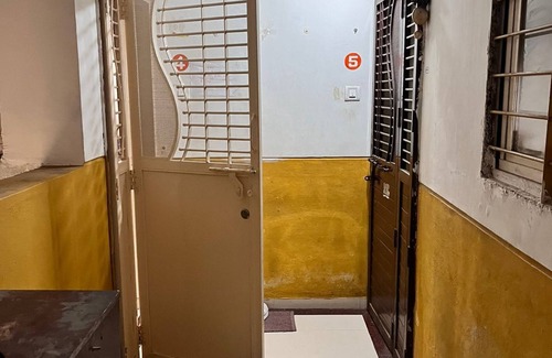 Nashik Road Apartment | 2BHK Fully Furnished Flat Swami Apartment Jail Road Nashik