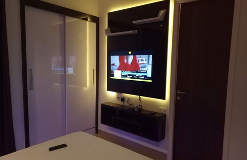 Siolim Apartment | 2Bhk luxury service Apartment ,swimming pool with juccuzi , steam bath
