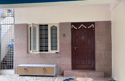 Agara House | 2BHK with parking & ample space