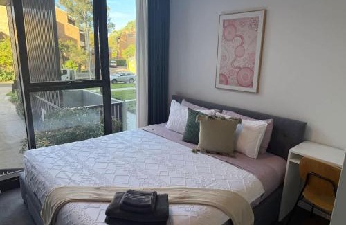 Reid Apartment | 2BR-1BR-1Car- CBD Pool Central