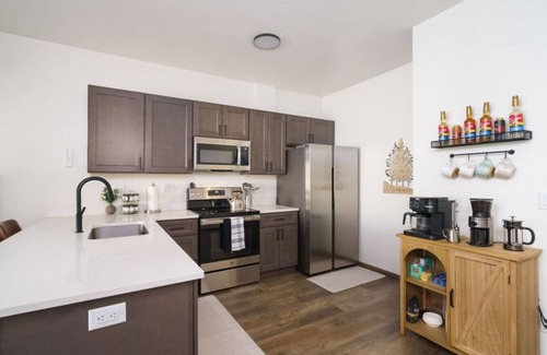 Coeur d'Alene Apartment | 2BR/2.5BA 15 Min. Silverwood, 9 Min. Hayden Lake