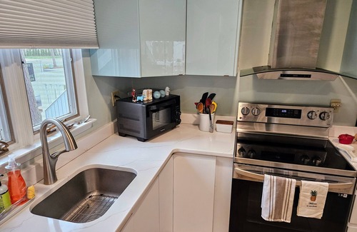 Bethany Beach Condo | 2br, 2 bath {newly renovated} tennis-lovers cottage 0.5 miles from the beach!