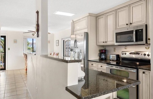 North Ocean City Condo | 2BR 2BA Bayfront Condo- You'll Get Amazing Views & Breathtaking Sunsets Here!