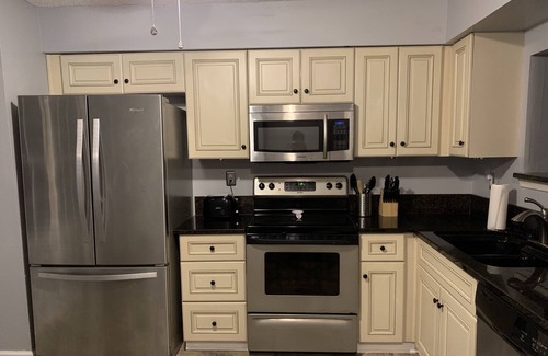 Norfolk - Virginia Beach House | 2BR/2BA beach-chic townhome, short drive to Beach!