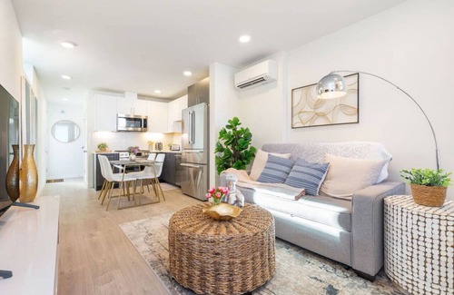 Capitol Hill House | 2BR 2BA Capitol Hill Cozy Haven- Rooftop