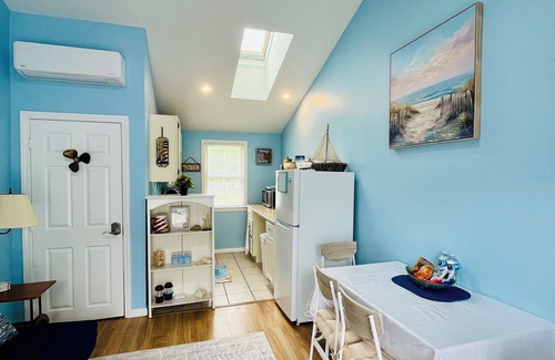 South Yarmouth Condo | 2BR/2BA Condo in South Yarmouth, Walk to Beach and Dining, A/C, WiFi.