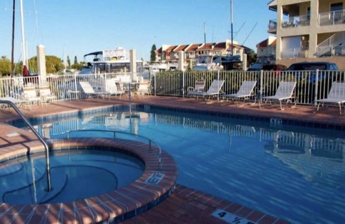 Madeira Beach Condo | 2br 2ba condo steps from the beach at the crosswalk monthly rental Feb-April