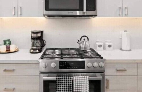 Mission District Condo | 2BR 2BA Condo w Rooftop Deck - San Francisco Life Real Estate
