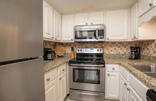 Orange Beach Condo | 2BR 2BA ~ Phoenix I ~ See why our guests come back!