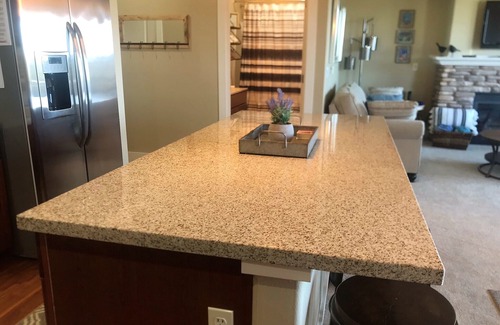 Seaside Condo | 2BR 2Bath Condo on Necanicum River