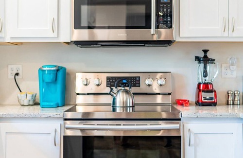 Casa Solariega House | 2br/2bath/washer/dryer HGTV inspired show home