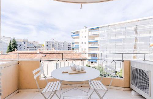 Cannes Apartment | 2Br 3 min from the center & the Croisette