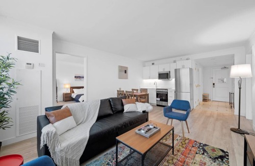 Atlantic City Condo | 2BR 3BA Ocean Front condo on the Boardwalk | CozySuites
