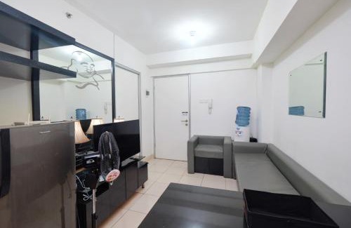 Pluit Apartment | 2BR Apartment Green Bay with Direct Access to Baywalk Mall By Travelio