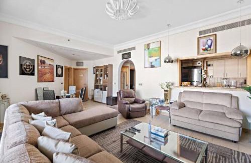 Palm Jumeirah Apartment | 2BR APT Seaside Serenity Shoreline 15
