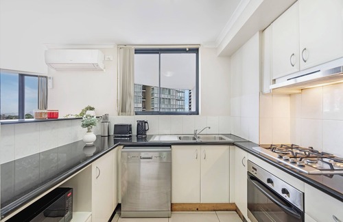 Parramatta Apartment | 2BR At Central Parramatta Apt