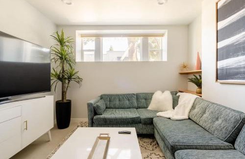 Belmont Apartment | 2BR Bohemian Oasis - Food & Craft Beer Lovers