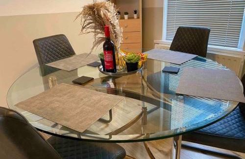 Belfast City Centre House | 2br City Side House