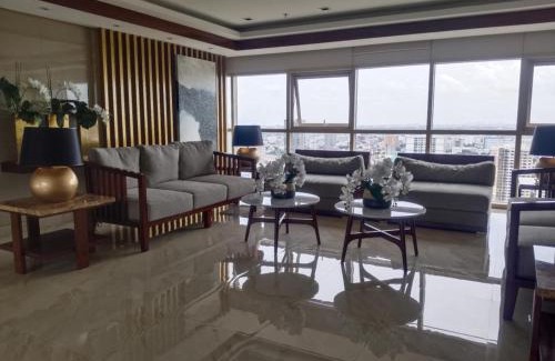 Pasay Apartment | 2br Condo Coast Residence near MOA NAIA Ayala WTC