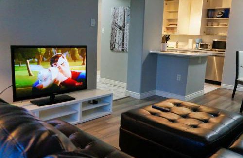 Connaught Apartment | 2BR Corporate Housing in Downtown Calgary