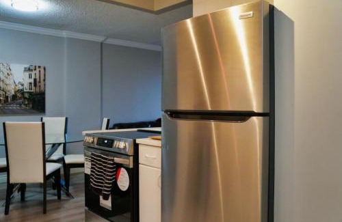 Connaught Apartment | 2BR Corporate Housing in Downtown Calgary